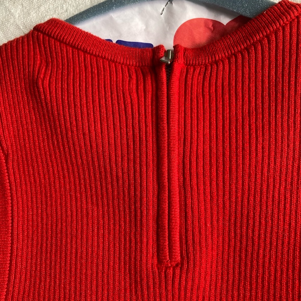 Red Vest - Picture 3 of 5